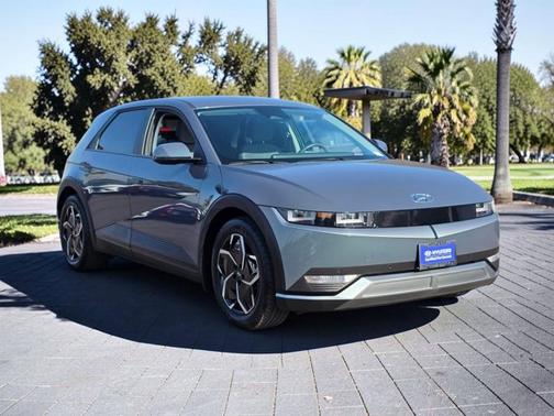 Green 2024 Hyundai IONIQ 5 SEL