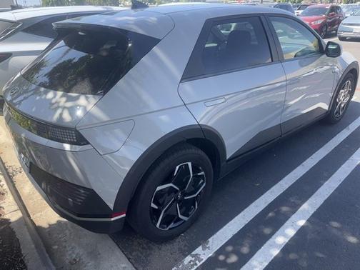 Gray 2024 Hyundai IONIQ 5 SE