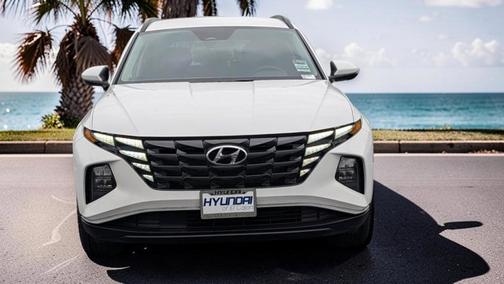 White 2024 Hyundai TUCSON SEL