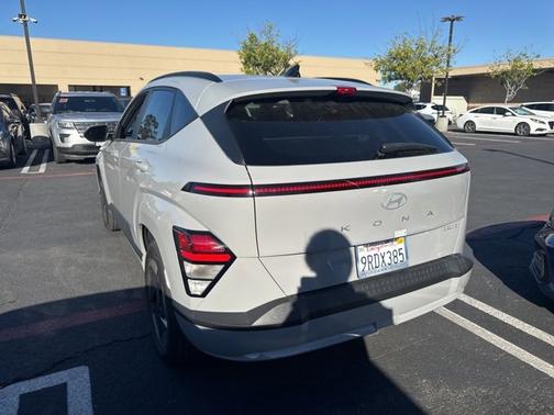 2025 Hyundai KONA EV SEL