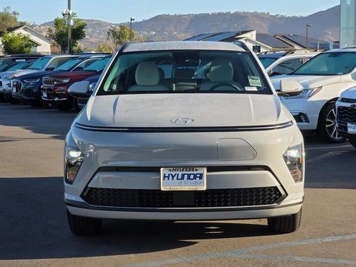 2025 Hyundai KONA EV SEL