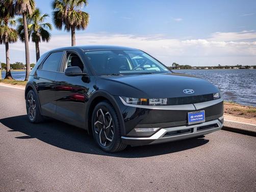 Black 2024 Hyundai IONIQ 5 SEL