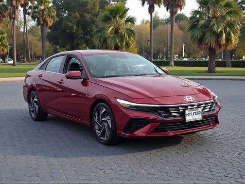 2025 Hyundai ELANTRA Limited