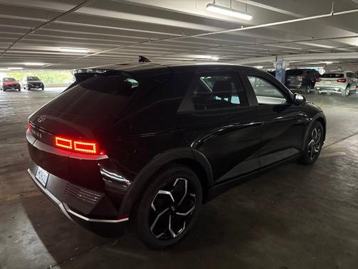 Black 2024 Hyundai IONIQ 5 SEL