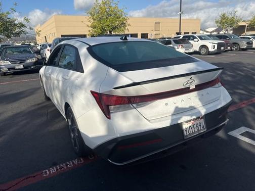 2025 Hyundai ELANTRA SEL Sport