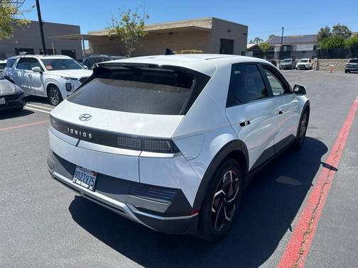 White 2023 Hyundai IONIQ 5 SE