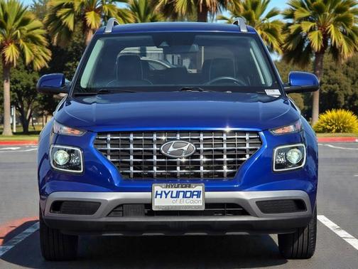 2022 Hyundai VENUE Limited