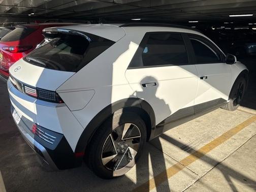 2025 Hyundai IONIQ 5 SEL