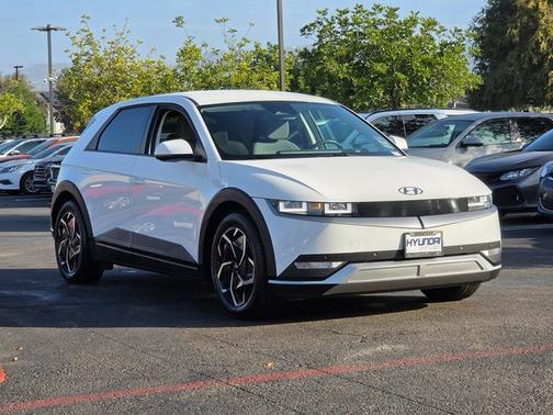 2024 Hyundai IONIQ 5 SEL