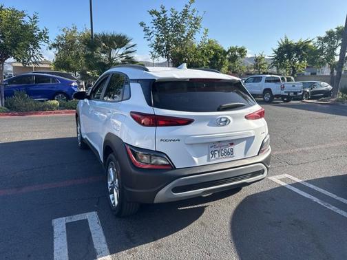 White 2023 Hyundai KONA SEL