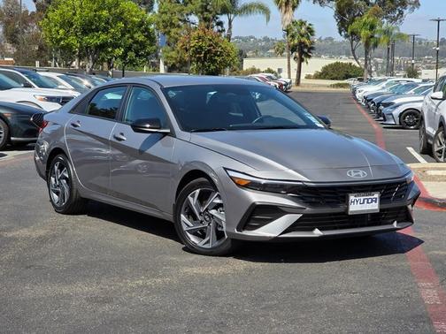 2025 Hyundai ELANTRA HEV SEL Sport