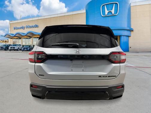 2026 Honda Pilot Black Edition
