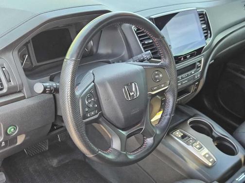 Platinum White Pearl 2023 Honda Passport TrailSport