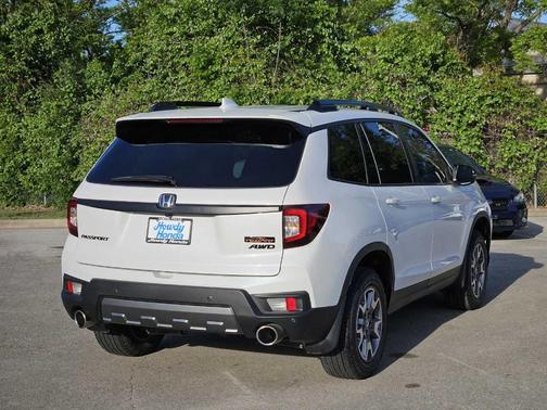 Platinum White Pearl 2023 Honda Passport TrailSport
