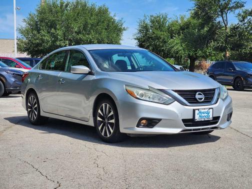 Brilliant Silver 2017 Nissan Altima 2.5 SV