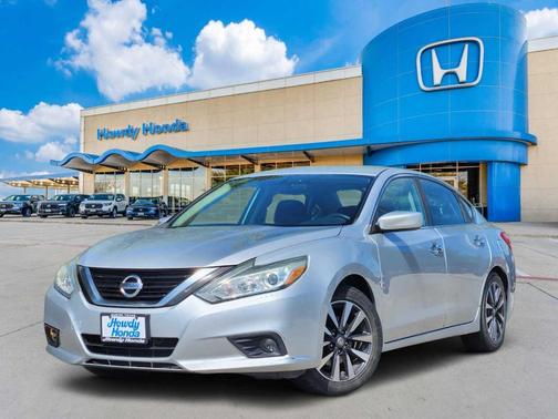 Brilliant Silver 2017 Nissan Altima 2.5 SV
