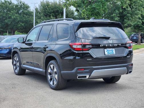 Black 2026 Honda Pilot Elite