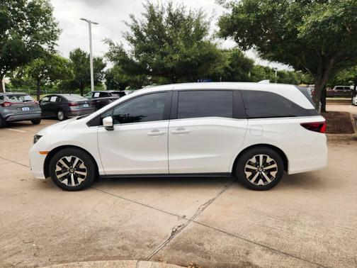 Platinum White Pearl 2025 Honda Odyssey EX-L