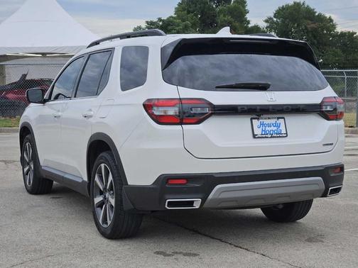 2023 Honda Pilot Touring
