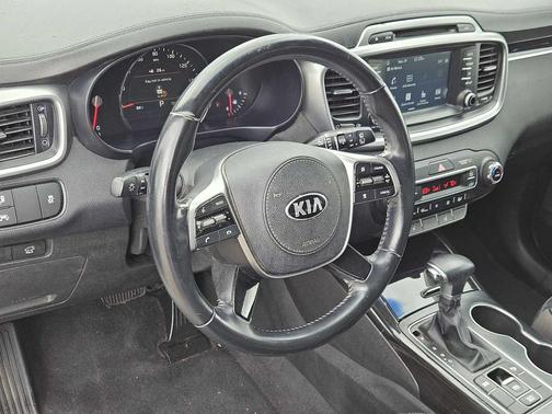 2019 Kia Sorento EX V6
