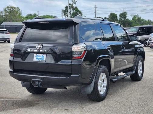Midnight Black Metallic 2021 Toyota 4Runner SR5