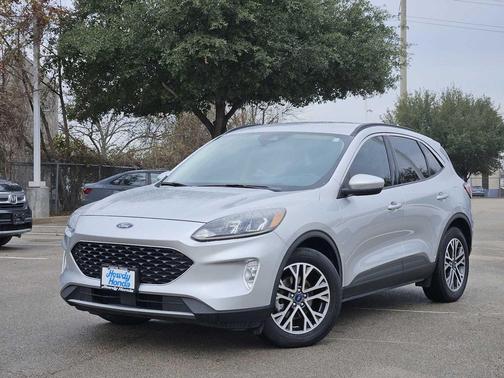 2020 Ford Escape SEL