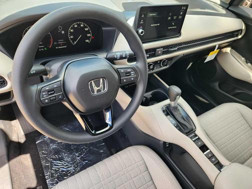 2026 Honda HR-V LX