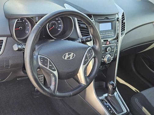 2016 Hyundai Elantra GT Base