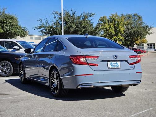 2022 Honda Accord Hybrid Touring