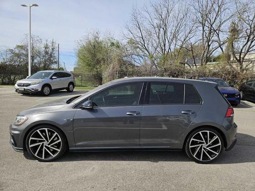 2019 Volkswagen Golf R 2.0T w/DCC & Navigation