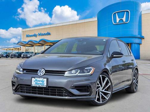 2019 Volkswagen Golf R 2.0T w/DCC & Navigation
