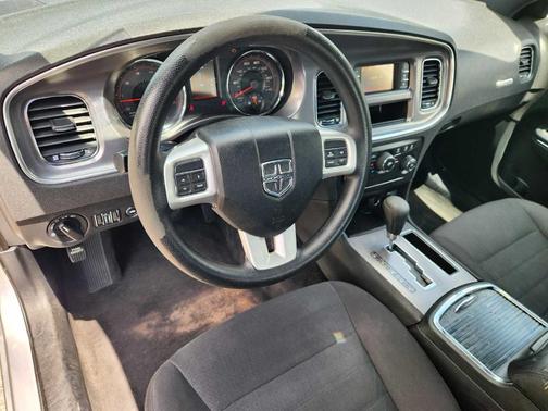 Billet Silver Metallic 2013 Dodge Charger SE