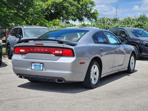 Billet Silver Metallic 2013 Dodge Charger SE