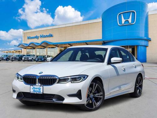 Alpine White 2021 BMW 330 i xDrive