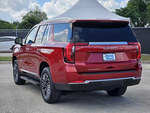 2025 GMC Yukon Elevation
