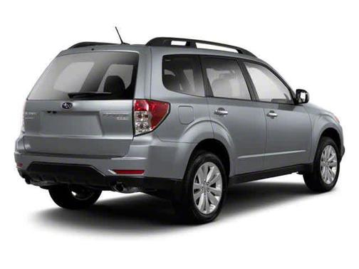Satin White Pearl 2013 Subaru Forester 2.5X Limited
