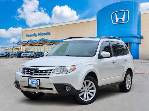 Satin White Pearl 2013 Subaru Forester 2.5X Limited
