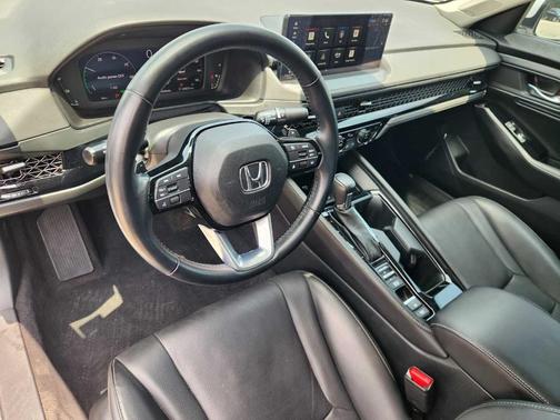Platinum White Pearl 2023 Honda Accord Hybrid Touring