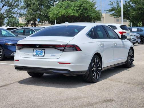 Platinum White Pearl 2023 Honda Accord Hybrid Touring