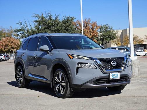 2022 Nissan Rogue SL