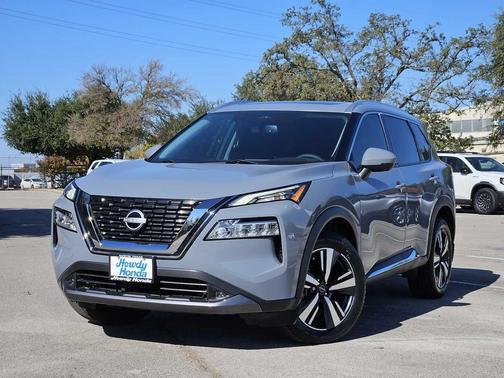 2022 Nissan Rogue SL