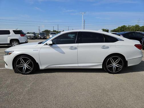 2022 Honda Accord Hybrid Touring