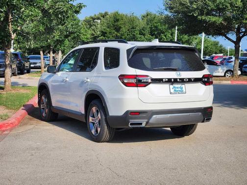 Platinum White Pearl 2026 Honda Pilot EX-L