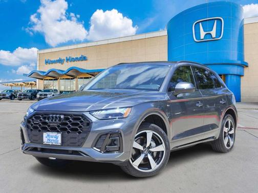 2022 Audi Q5 45 S line Prestige