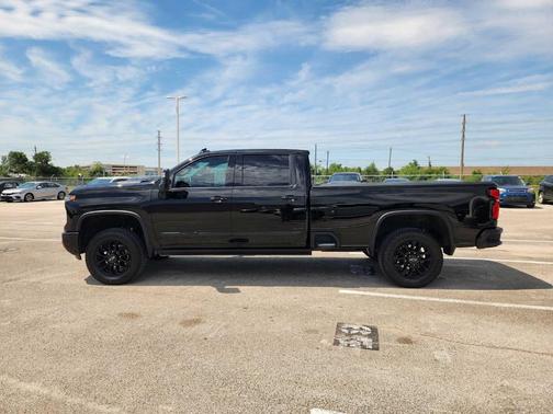 Black 2026 Chevrolet Silverado 3500 High Country