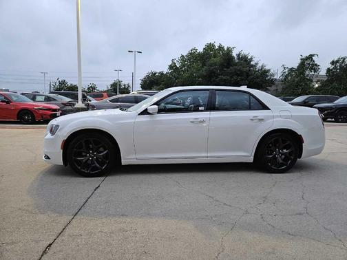 2023 Chrysler 300 S