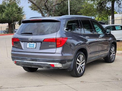 2017 Honda Pilot Touring
