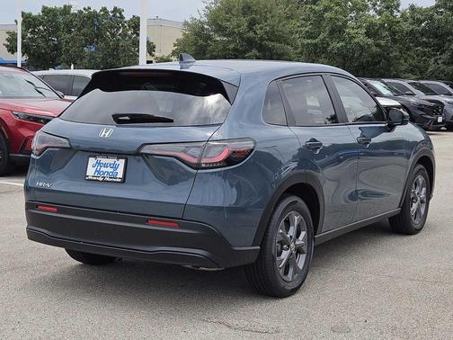 2026 Honda HR-V LX