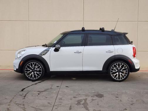 Photo 5 of 32 of 2014 MINI Countryman Cooper S