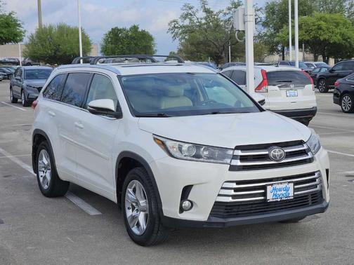 Blizzard Pearl 2017 Toyota Highlander Limited